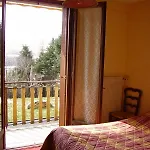 De La Petite Ferme, Super-besse Est, The Originals Relais Hotel 3*