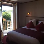 Hotel De La Petite Ferme, Super-besse Est, The Originals Relais Besse-et-Saint-Anastaise
