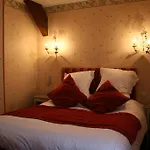 Hotel De La Petite Ferme, Super-besse Est, The Originals Relais Besse-et-Saint-Anastaise