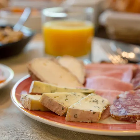 De La Petite Ferme, Super-besse Est, The Originals Relais