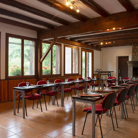 Отель De La Petite Ferme, Super-besse Est, The Originals Relais Бес-э-Сент-Анастез