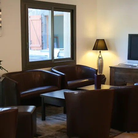 De La Petite Ferme, Super-besse Est, The Originals Relais بيس إيه سانت أناستيز