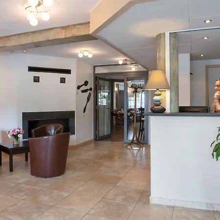 De La Petite Ferme, Super-besse Est, The Originals Relais Бес-э-Сент-Анастез