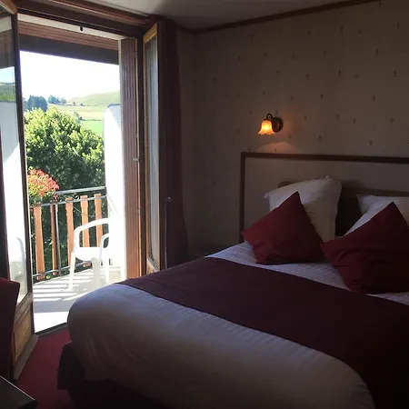 Отель De La Petite Ferme, Super-besse Est, The Originals Relais Бес-э-Сент-Анастез