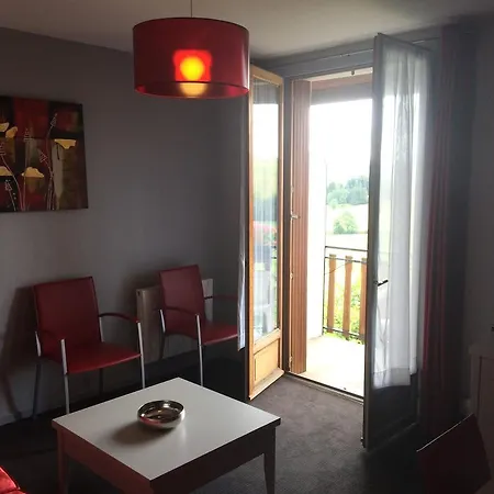 De La Petite Ferme, Super-besse Est, The Originals Relais Бес-э-Сент-Анастез