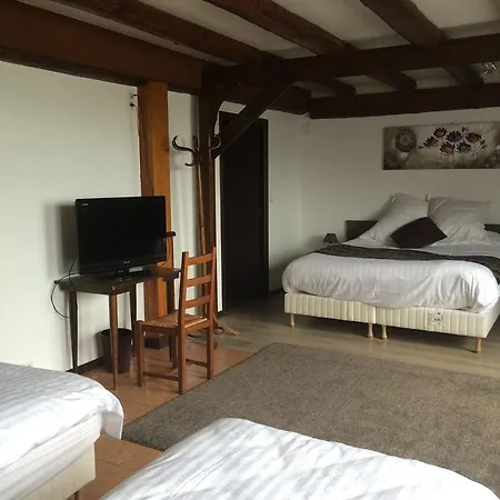 Отель De La Petite Ferme, Super-besse Est, The Originals Relais Бес-э-Сент-Анастез