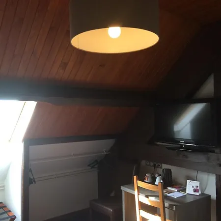 Отель De La Petite Ferme, Super-besse Est, The Originals Relais