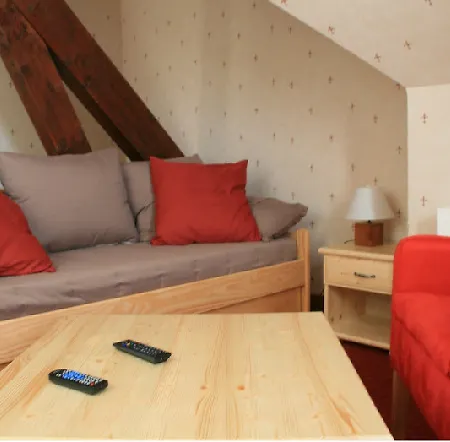 De La Petite Ferme, Super-besse Est, The Originals Relais 3*