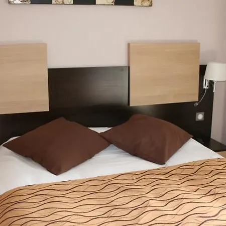 De La Petite Ferme, Super-besse Est, The Originals Relais