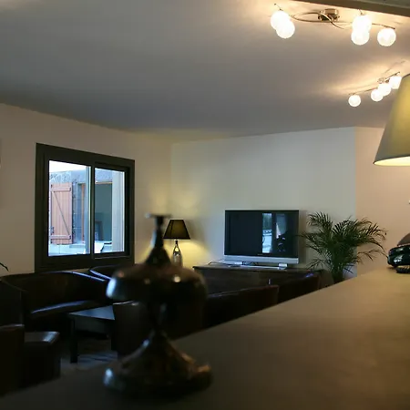 De La Petite Ferme, Super-besse Est, The Originals Relais Отель Бес-э-Сент-Анастез