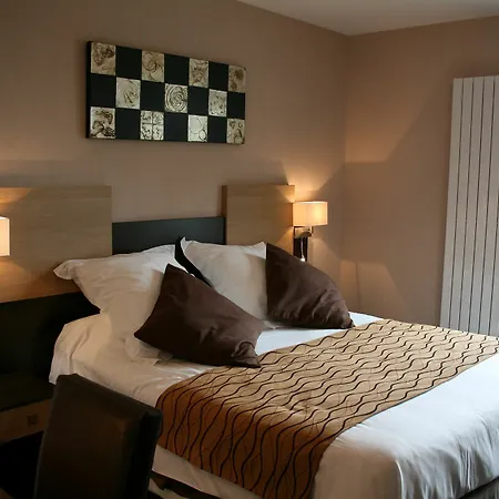 De La Petite Ferme, Super-besse Est, The Originals Relais 3*